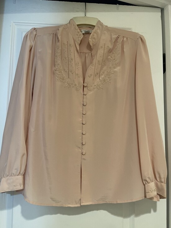 vintage Lloyed Williams 80s embroidered bib poet blouse Sz M Peach - Picture 2 of 5